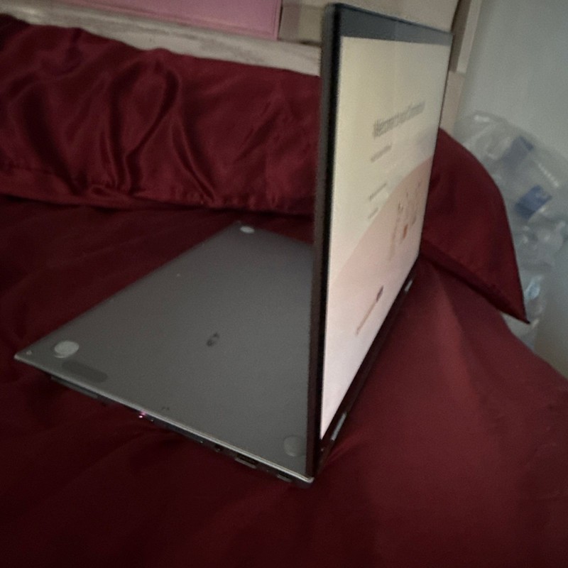 ASUS Chromebook 2-in-1 Touchscreen 14in Core i3 8GB 128GB eMMC Chrome OS gallery