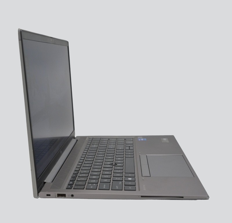 HP ZBook Firefly 15" i7-1165G7 2.8GHz 16GB RAM 128GB SSD - Windows 11 Pro gallery
