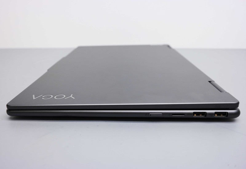Lenovo Yoga 7i 16'' Intel Core i7-1355U 16GB RAM 512GB SSD Gray gallery