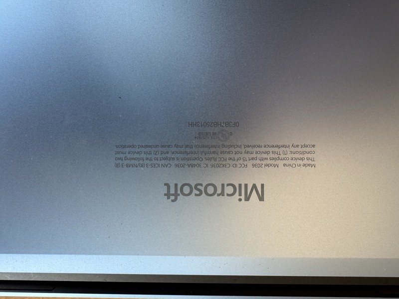 Microsoft Surface Laptop 7 Copilot+ 13.8" Touch Snapdragon X Plus 16GB 1TB SSD gallery