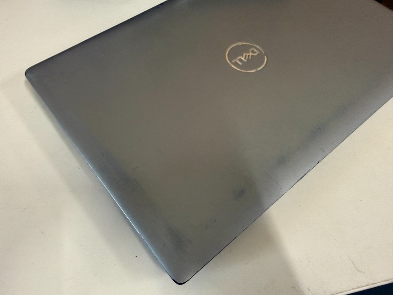 Dell Lattitude 5520 i5-1145G7 vPRO @ 2.60 GHz 8GB RAM NO HD/OS/AC gallery