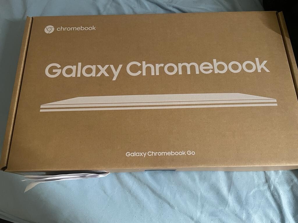 Galaxy Chromebook Go 14", LTE, 32GB, Silver (Unopened) gallery