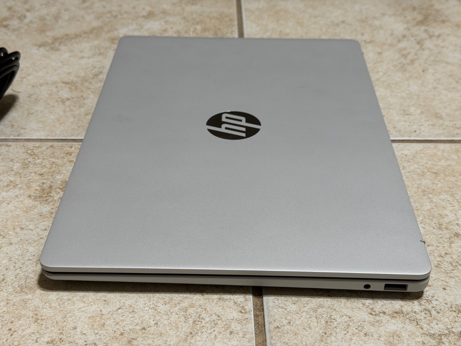 HP - OmniBook 3 - 14" 2K Touchscreen Laptop - Snapdragon X - 16GB - 512GB gallery