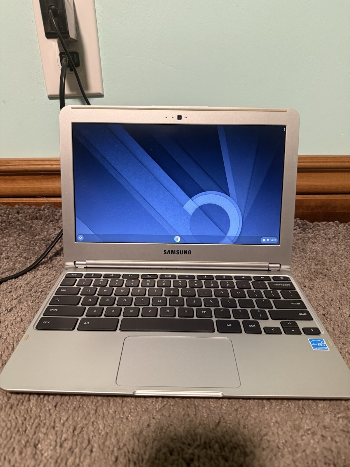 Samsung Laptop Chromebook XE303C12-A01US, Dual-Core 1.7GHz 2GB 16GB gallery
