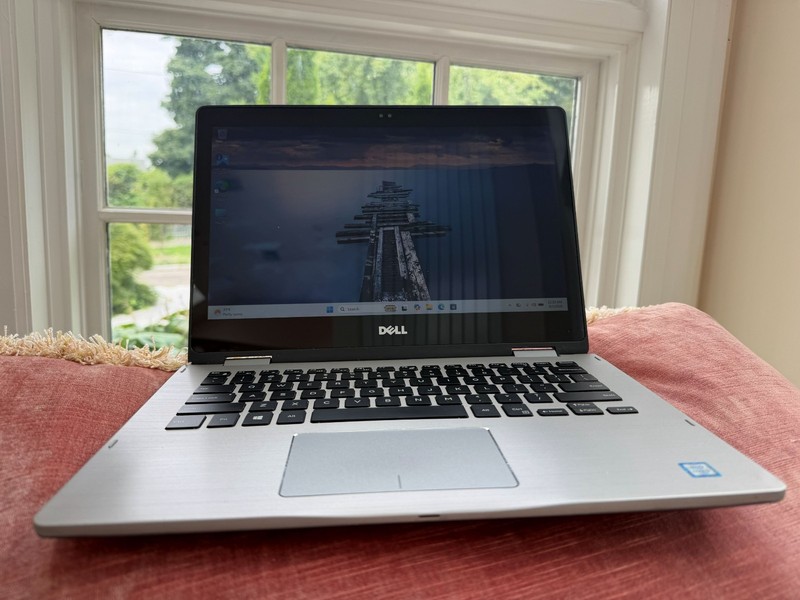 2-in-1 Touchscreen Laptop i3/i5/i7 Intel 5th/6th/7th Gen 8GB 128GB SSD Win11 gallery