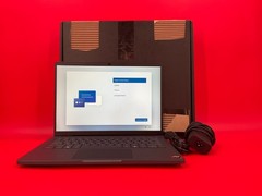 Dell Pro 14 Laptop R5-220 8GB 256GB BT5.3 WIFi6E 14WU W11P 2KWMD ✨❤️✨👀 NEW~