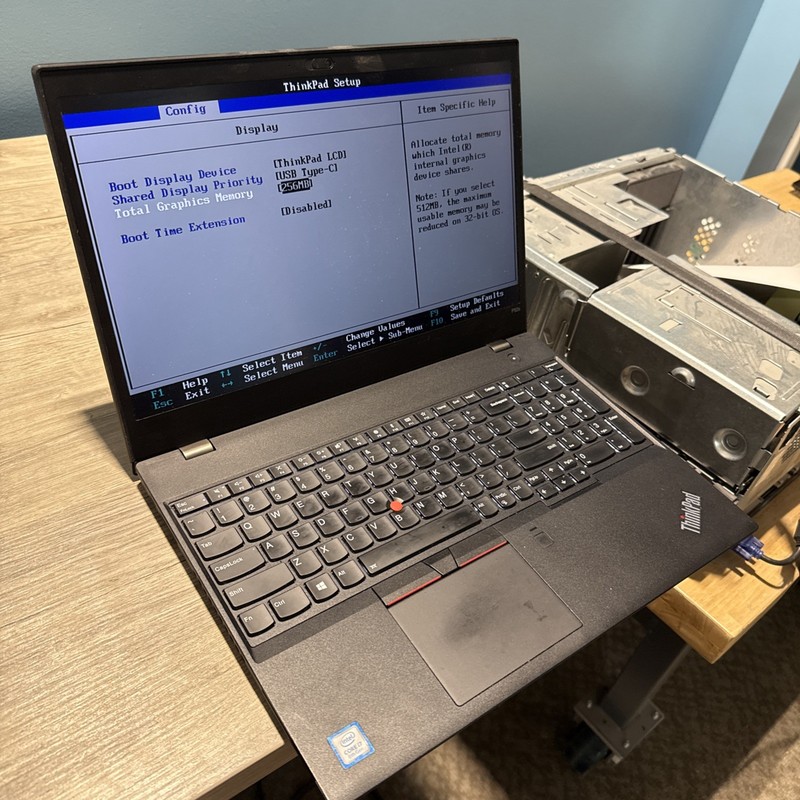 Lenovo ThinkPad P52s i7-8550U 1.80GHz 8GB DDR4 NO SSD NO OS *UNKNOWN GPU* Laptop gallery