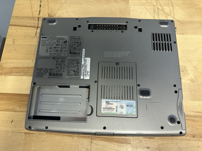 Dell Latitude D520 Core2Duo / 512MB RAM - VINTAGE LAPTOP - boots to bios!! gallery