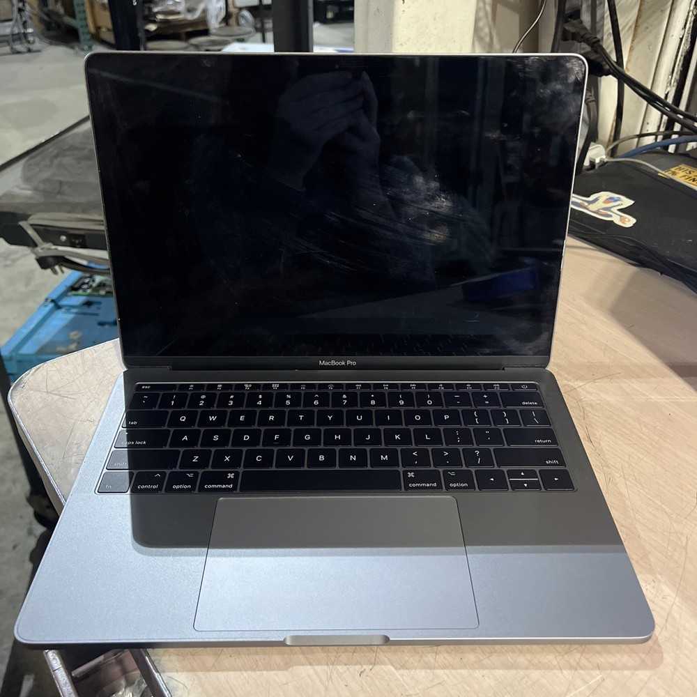 APPLE MACBOOK PRO 13" MID-2017 CORE I5-7360U 2.3GHZ 8GB RAM NO HD ,