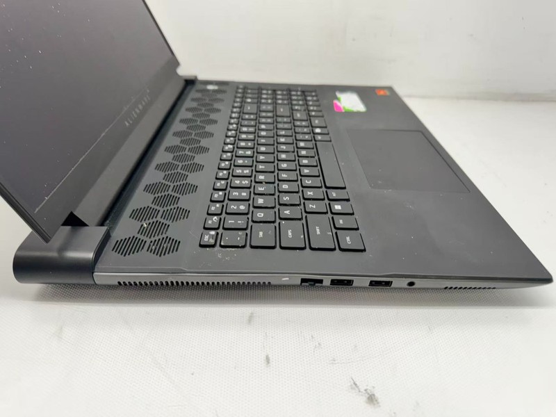 Dell Alienware M18 R1 18" Ryzen 9 7945@2.5GHz 32GB RAM 1TB SSD RX 7900M *READ* gallery