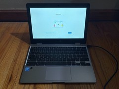 ASUS C223N Chromebook 11.6″ Screen 4GB RAM 32GB SSD w/ AC Adapter – FREE SHIP
