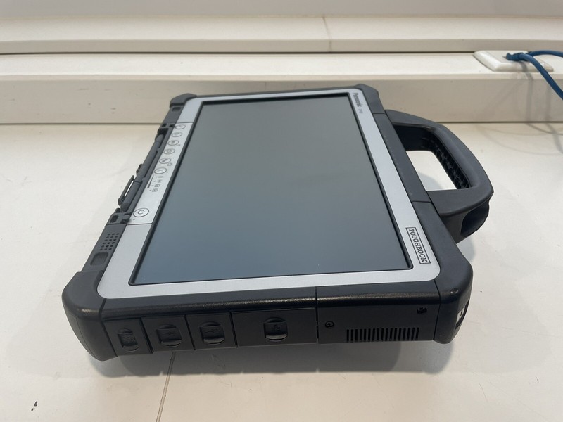 Panasonic Toughbook CF-D1 MK3,Touch,i5-6300U,2.4GHz,8GB,500GB,Wifi,BT,A-STOCK gallery