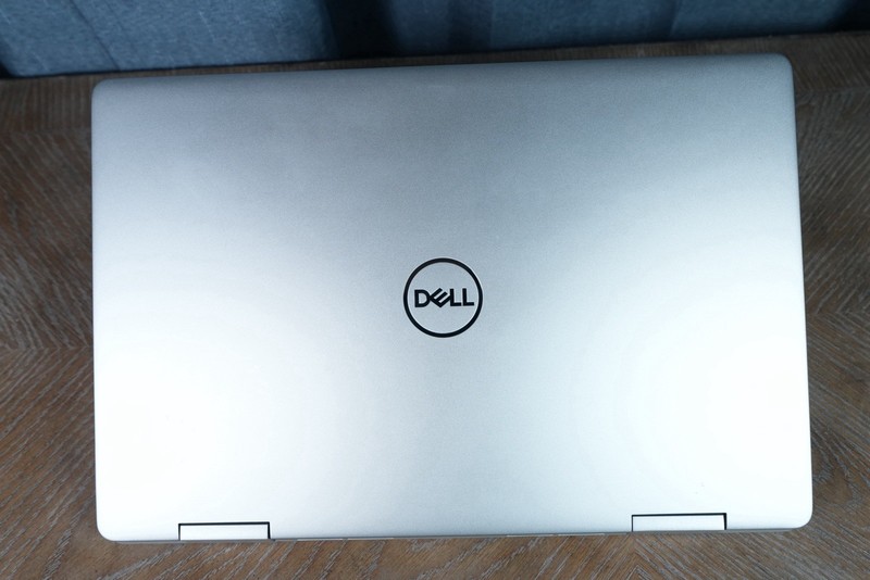 2019 DELL Inspiron 7586 2-in-1 Aluminum i7-8565U 8th Gen 16GB 500GB Laptop gallery