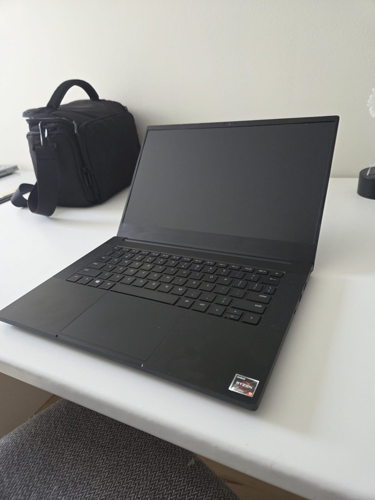 Razer Blade 14 Gaming laptop (Ryzen 9 5900HX / RTX 3080 / 16GB / 1TB SSD)