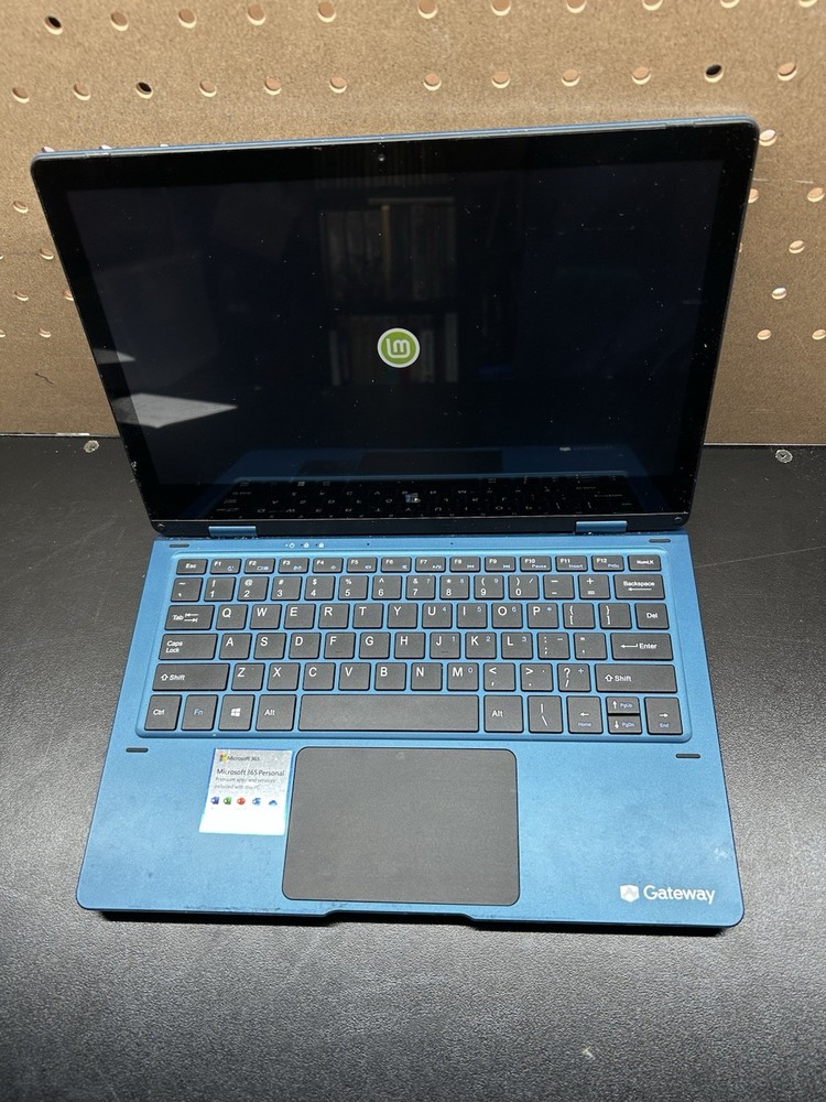 Gateway Touchscreen Laptop GWTC116-2BL Linux Mint Intel Celeron Tested No Chgr