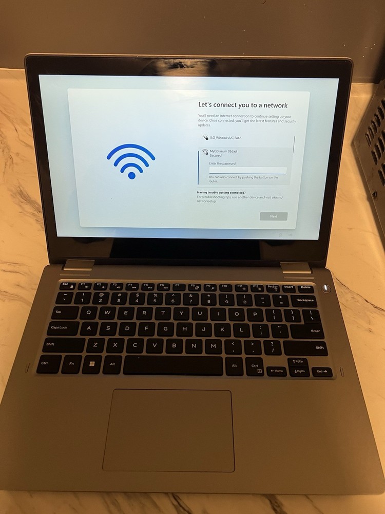 Dell laptop 7390 2-in-1 “used” good condition factory reseted and ready