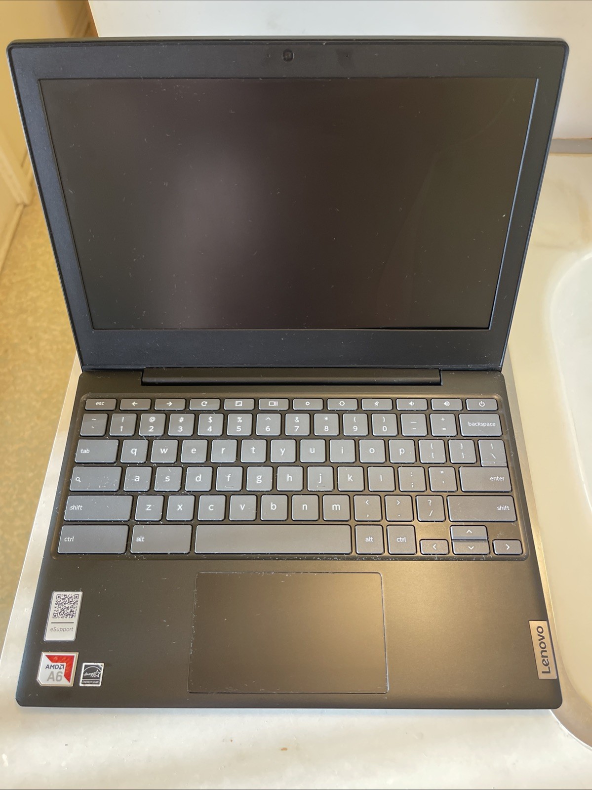 Lenovo IdeaPad 3 CB 11AST5 11.6 inches Chromebook AMD A-Series A6 gallery