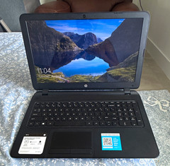 HP 15 Notebook PC 15.6″ AMD A8 2.20GHz 4GB 500GB HDD Win10 Touch Black