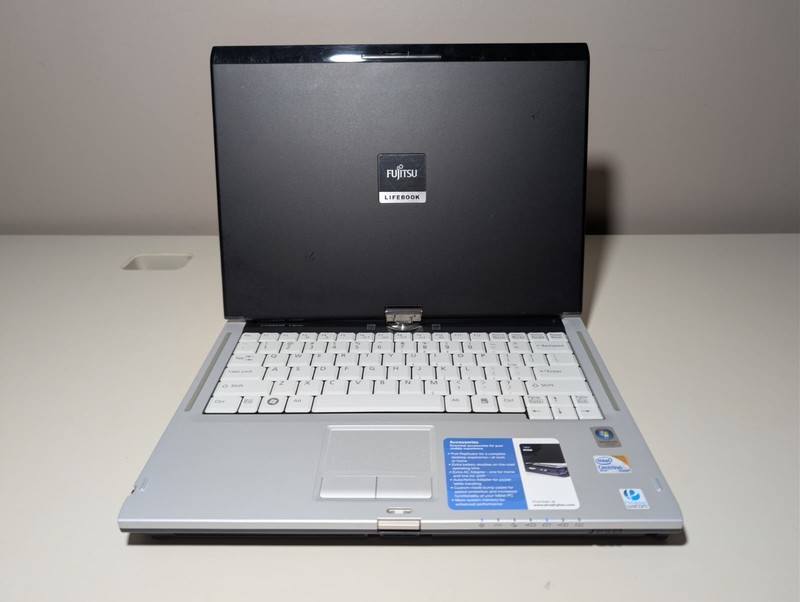 Fujitsu LifeBook T5010 2-in-1 | C2D P8600 8GB RAM 180GB SSD | Win 10 Pro RARE gallery