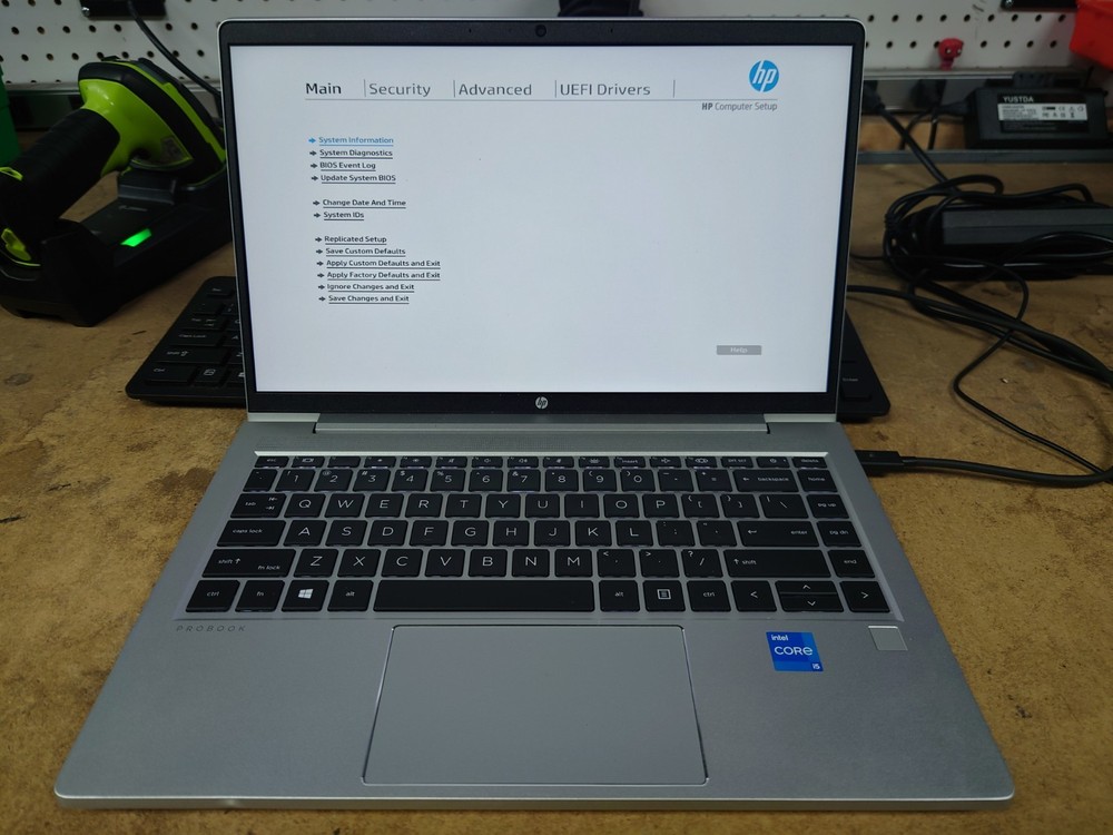HP ProBook 640 G8 14" FHD i5-1135G7 16GB RAM 256GB SSD No OS