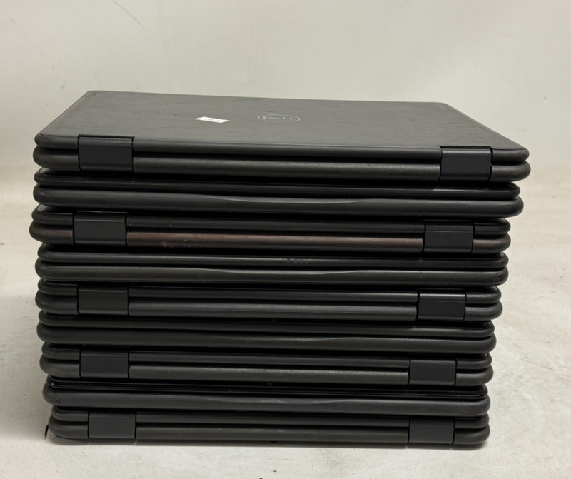 Dell Latitude 3190 2in1 11.6" (Pentium N5030 - 8GB RAM - NO OS/HDD) - Lot of 9 gallery