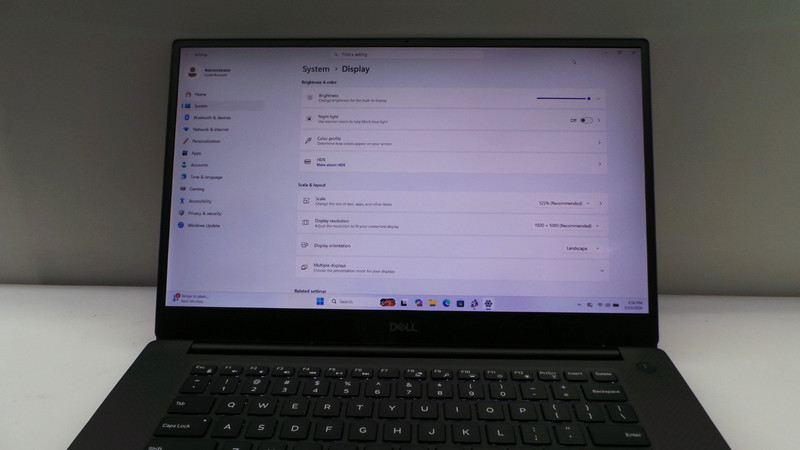 Dell Precision 5540 15.6" | i7-9750H 2.60GHz | 16GB RAM 512GB SSD | ***READ*** gallery