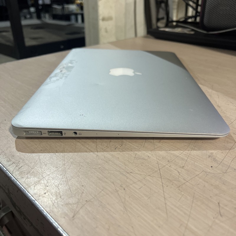 APPLE MACBOOK AIR 11' EARLY 2015 CORE I5-5250U 1.6GHZ 4GB RAM NO HD gallery