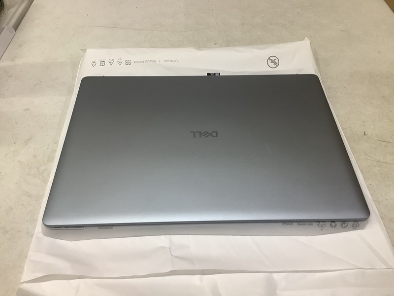 Dell 16 Laptop 16.0-inch 2K Touchscreen Display Intel Core 7 150U (Minor Defect) gallery