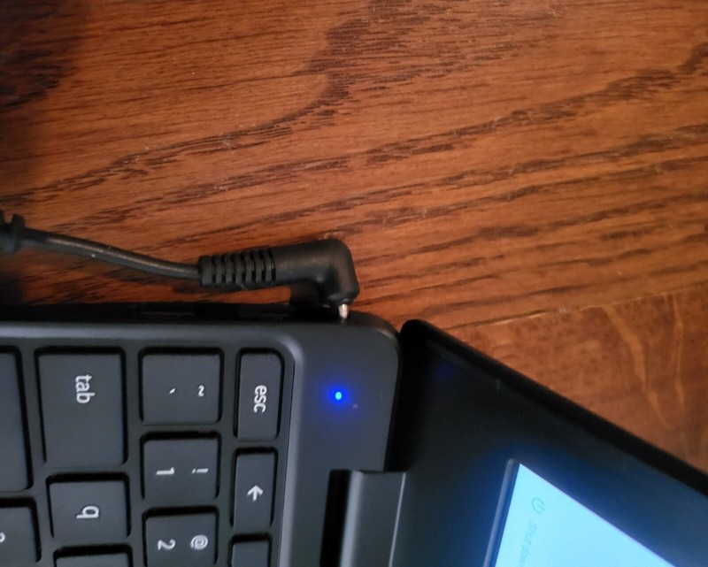SAMSUNG XE503C12-K01US 11.6" CHROMEBOOK 2 COMPUTER With Box Mouse Manual Charge gallery