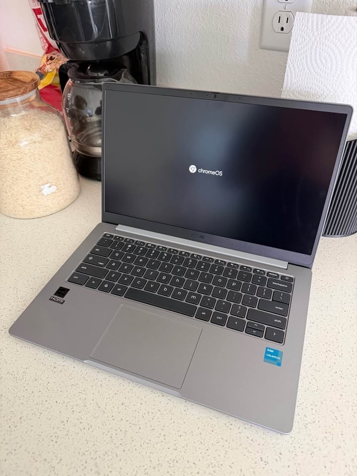 ASUS - CX14 14" FHD Chromebook Laptop - Intel Celeron - 4GB Memory - 64GB eMM... gallery