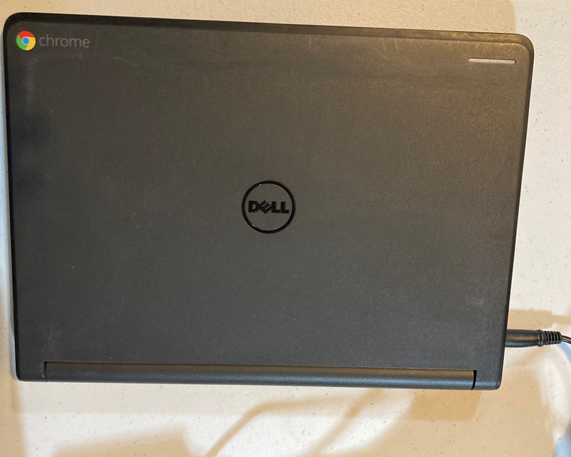 Dell Chromebook 11 P22T 11.6" (CELERON N2840, 4GB, 2.16GHZ, 16GB SSD) gallery