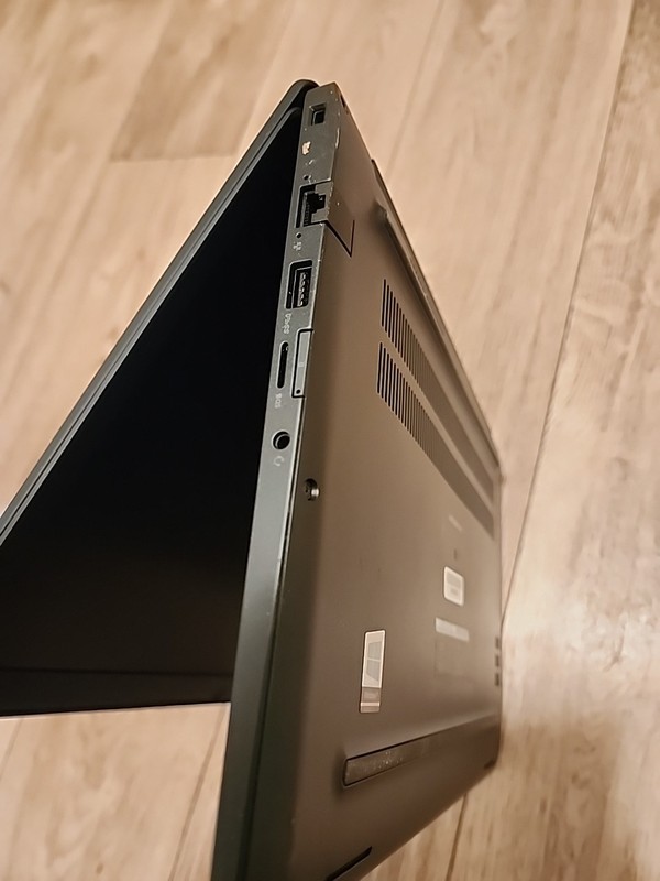 Dell Latitude 7490 Intel Core i5-7300U 16GB RAM - 256GB SSD Windows 11 gallery