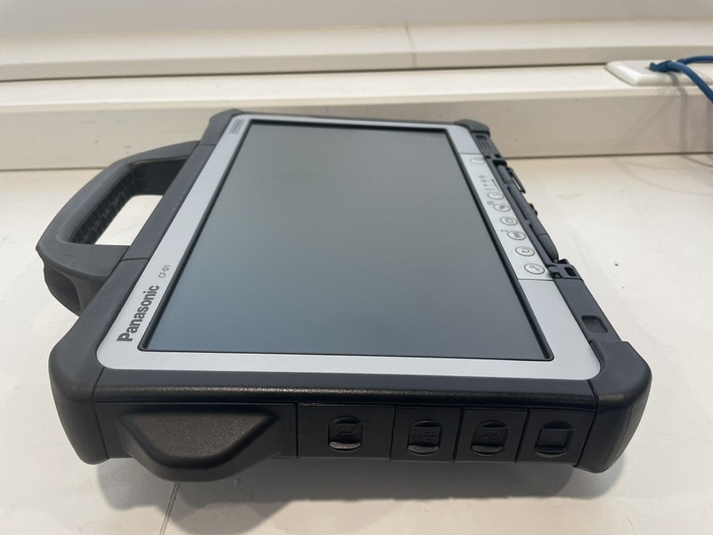 Panasonic Toughbook CF-D1 MK3,Touch,i5-6300U,2.4GHz,16GB,2TB,BT,RS-232,A-STOCK gallery