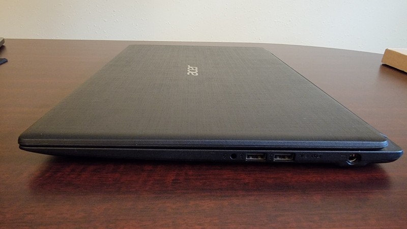 Acer Aspire 3 15.6" - 6gb RAM - 1TB HDD - New Battery, Mint Condition! gallery