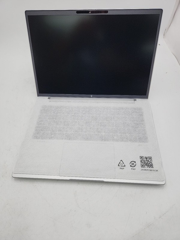 NEW HP EliteBook 645 G11 14" Notebook Ryzen 5 Pro 7535U 256GB SSD gallery