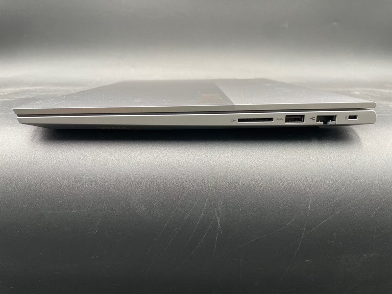 Lenovo ThinkBook 16 G8 IRL-21SH Used 16" (Core 5 210H-16GB-512 GB NVMe) gallery