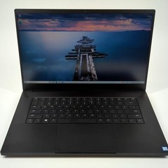Razer Blade 15 RZ09-02705 i7-8750H 16GB RAM 512GB SSD GeForce GTX 1060 Max-Q
