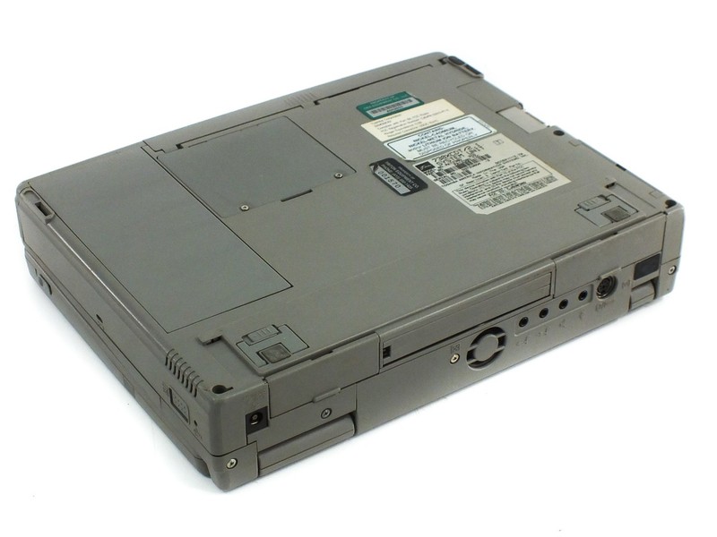 Toshiba PA1238U-T2C Tecra 730XCDT/2.1 Laptop - Missing Parts - As Is / For Parts gallery