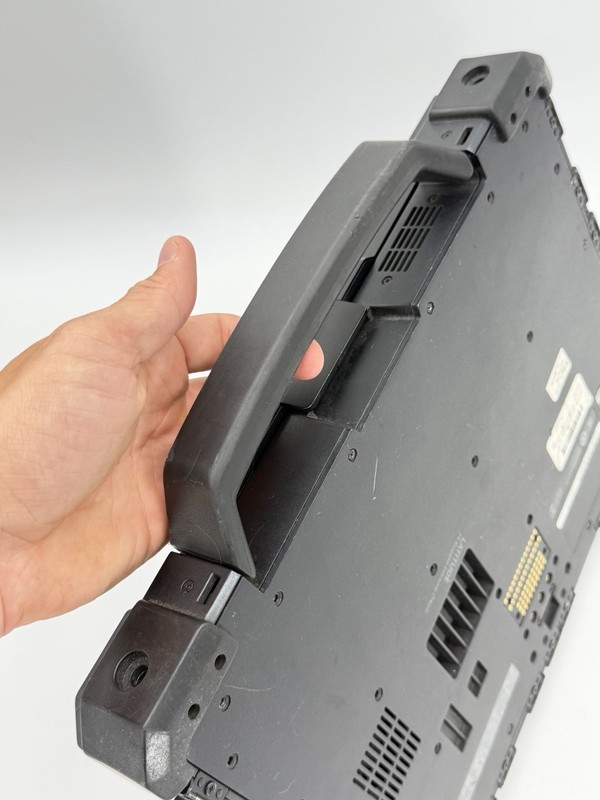 Dell Latitude 14 Rugged Extreme 7404 Intel I5 vPro Touchscreen Laptop UNTESTED gallery