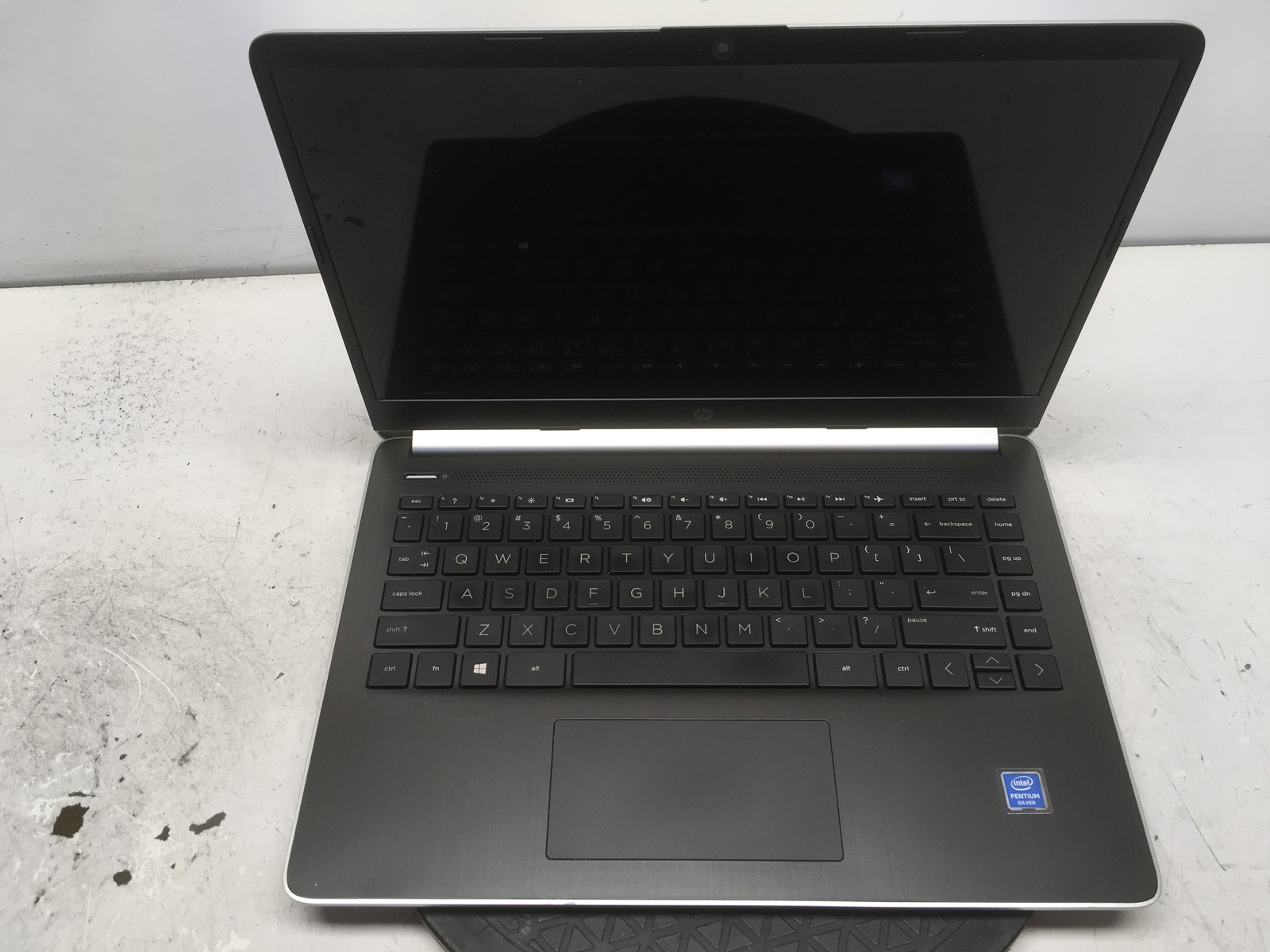 HP 14-DQ0005CL Intel Pentium Silver N5000 1.1GHz 4 GB NO HDD No Batt gallery