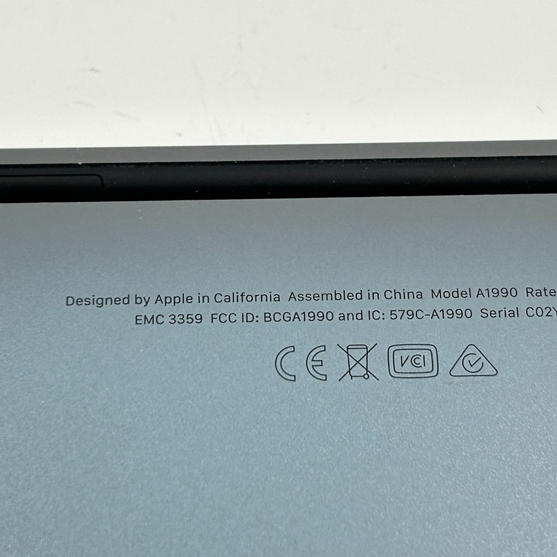 Apple MacBook Pro A1990 i7-9750H 2.6GHz 16GB RAM 256GB NVMe Sequoia 15.7.7 Used gallery