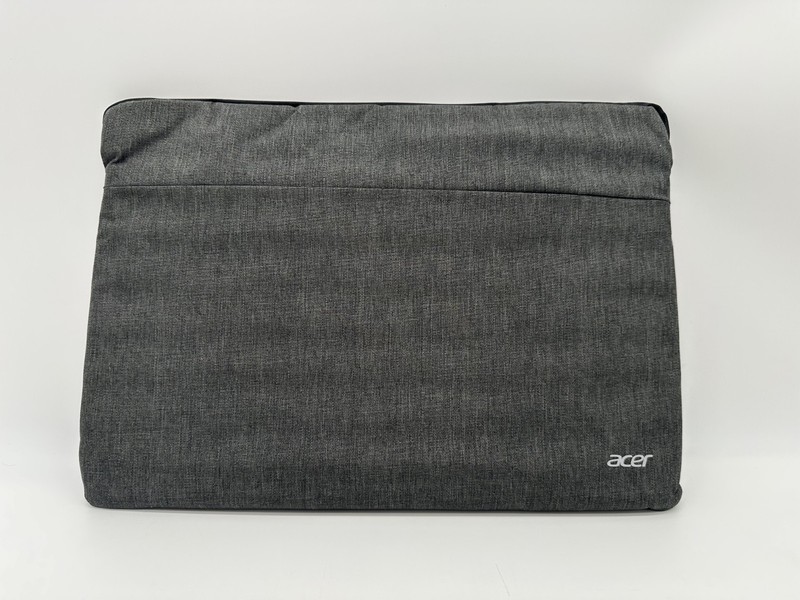 Acer Chromebook 315 15.6" Intel Celeron N4000 1.1GHz 4GB Ram 32GB +Carrying Case gallery