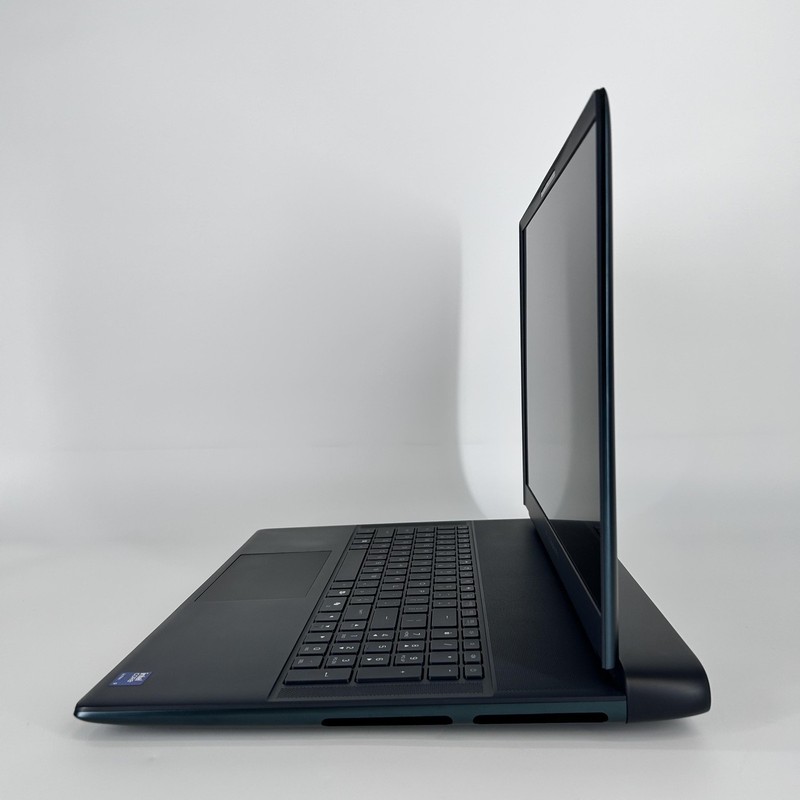 Dell Alienware 18 Area-51 Teal 144Hz QHD+ 2.7GHz Ultra 9 275HX 32GB 2TB RTX 5080 gallery
