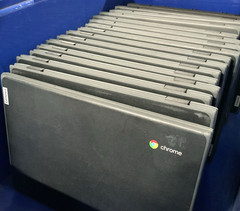 Lot of 16 Lenovo 100E Chromebook 2nd Gen Intel Celeron N4000 32GB eMMC 4GB DDR4