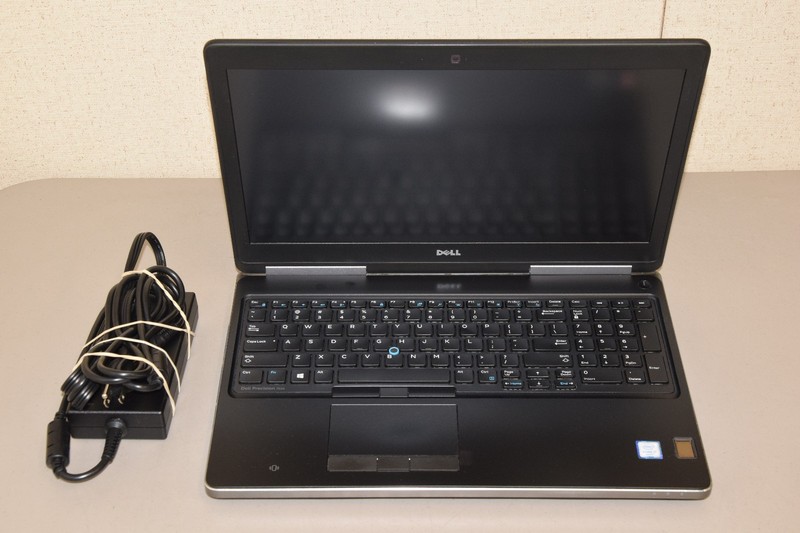 Dell Precision 7510 15.6" Laptop i7-6820HQ 16GB 240GB NVIDIA Quadro M2000M 4GB gallery