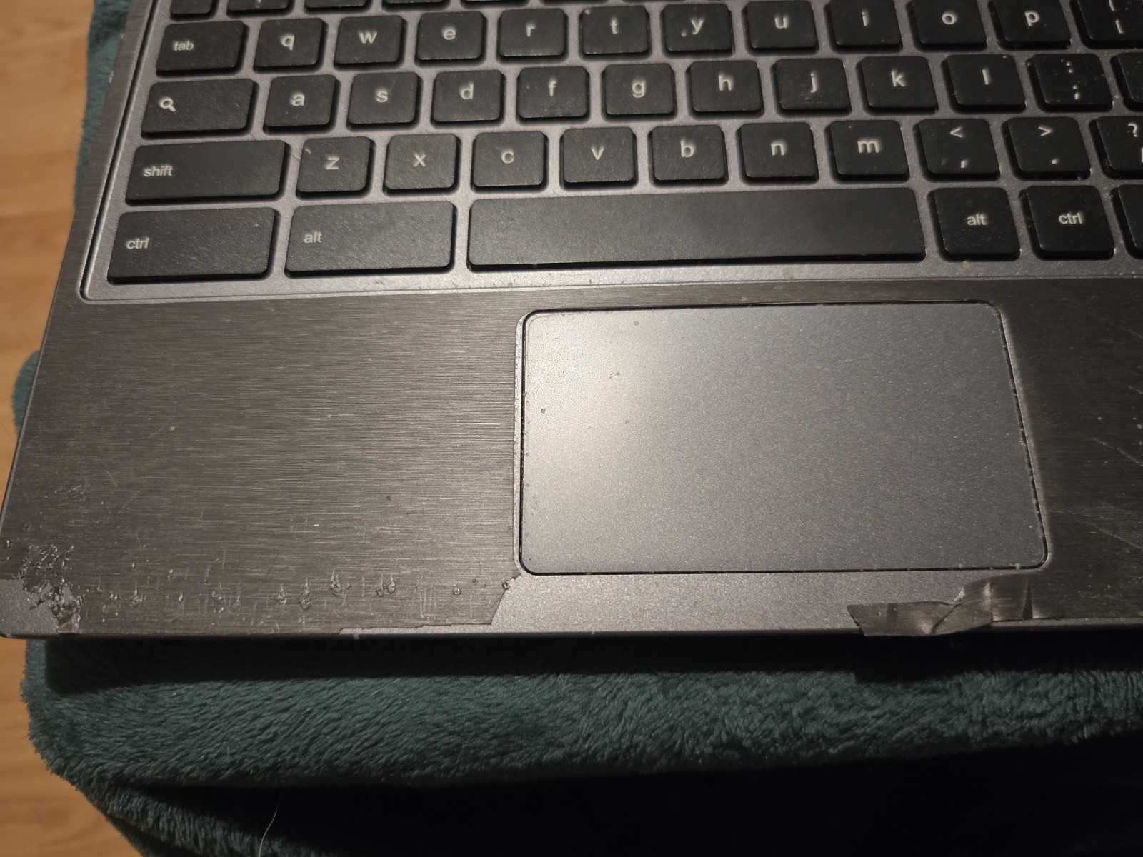 Acer laptop parts repair. Approximately 11 inch screen. gallery