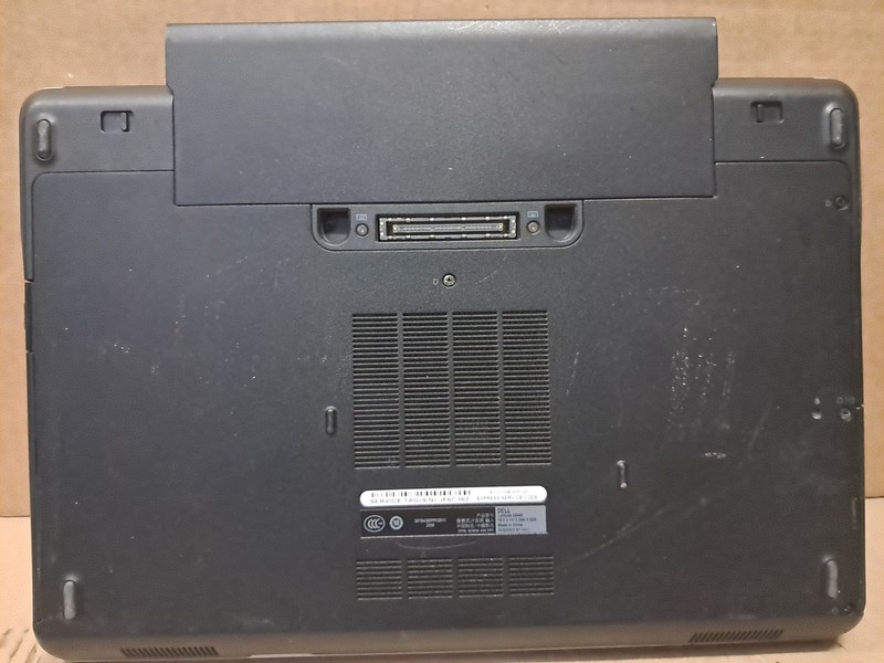 Dell Latitudes 2x E6440 i7 | 1x E6540 i7 | 1x Vostro 3558 | 1x Inspiron 3531 i5 gallery