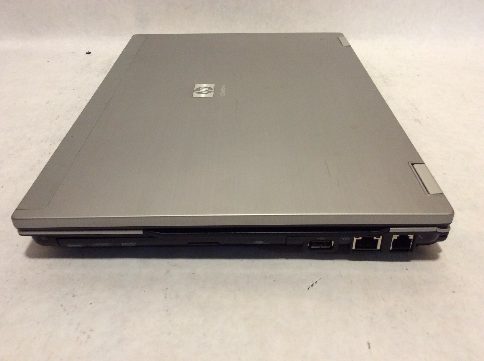HP EliteBook 6930p Laptop 14" Intel Centrino 2 MISSING KEYBOARD & BAD SCREEN -PP gallery