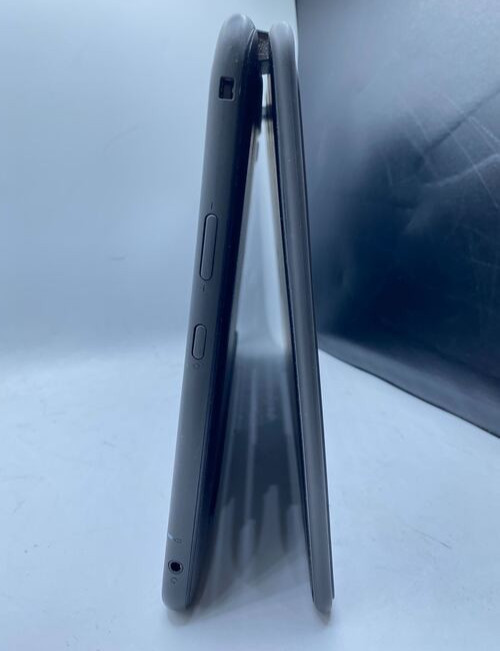 Dell Latitude 3190 11.6" 2-in-1 Touch Pentium Silver N5030 4GB 128GB SSD gallery