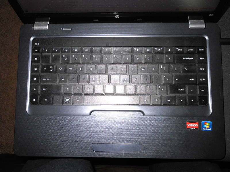 HP G62 AMD Athlon II P340Dual-core 2.20MHz 4GB 120GB SDD WINDOWS 10 PRO'' gallery